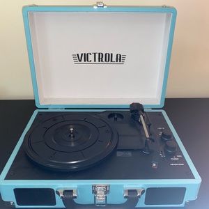 Bluetooth Compatible Victrola Record Player